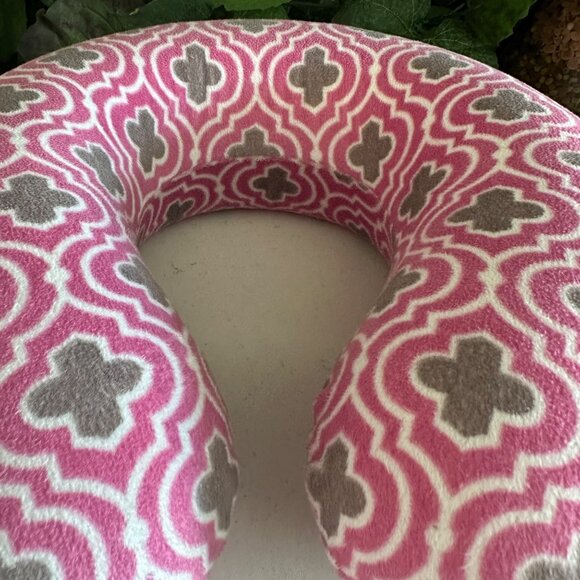 Travel Neck Pillow Pink & Gray Geometric Pattern Plush 12" x 10" - Picture 2 of 6